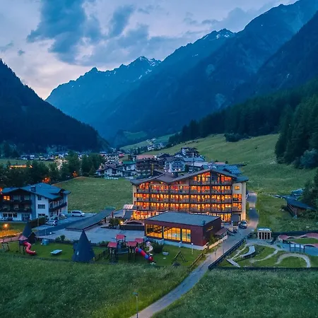Hotel Sunny 4*