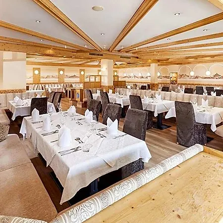 Hotell Sunny 4*