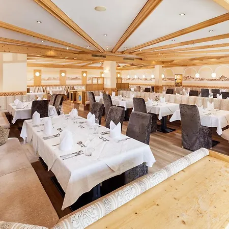 Sunny Hotel 4*