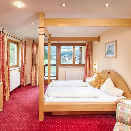 Sunny Hotel Sölden
